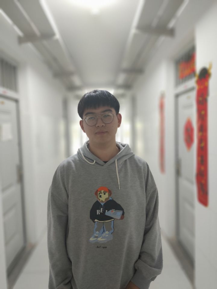 课题组成员介绍：申奥